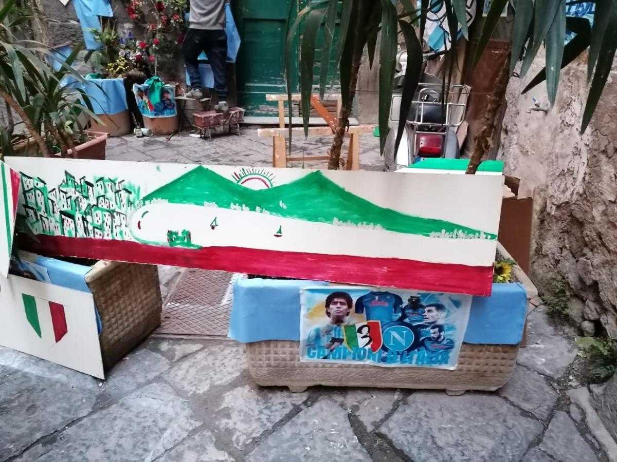 Suite San Gennaro Bis Наполи Екстериор снимка